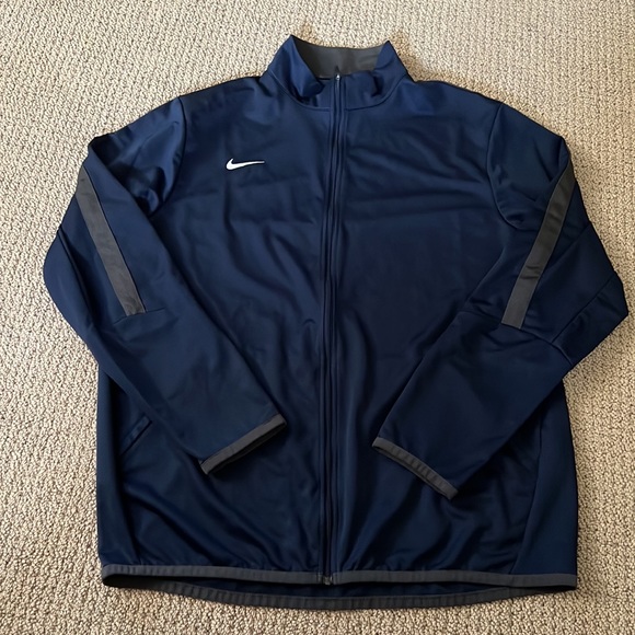 Men’s Nike Track Jacket! - Picture 2 of 6